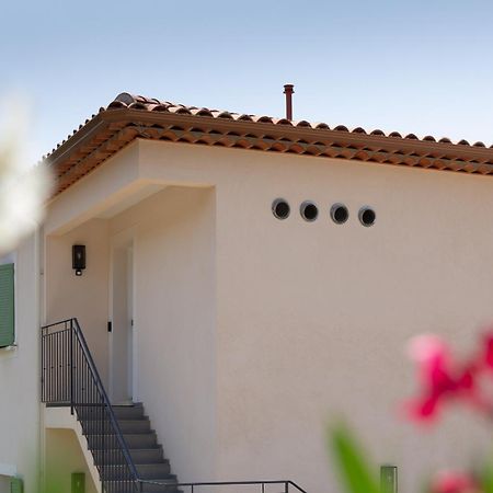 Luxurious And Spacious Apartment In The Heart Of The Cote D'Azur Roquefort-les-Pins Exterior photo